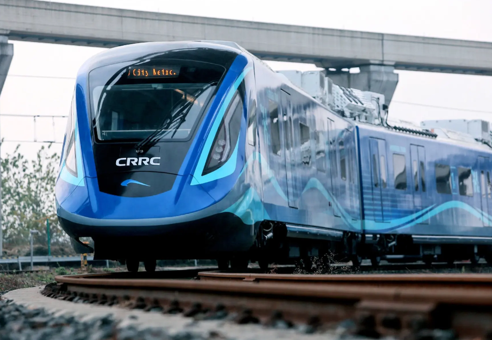 THIẾT KẾ QUY TRÌNH VẬN HÀNH ĐỘI TÀU TỰ HÀNH CHẠY ĐIỆN ĐƯỜNG THỦY TRONG CHUỖI CUNG ỨNG XANH